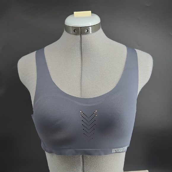 Victora Secrets Sports Bra 34B - Picture 1 of 6
